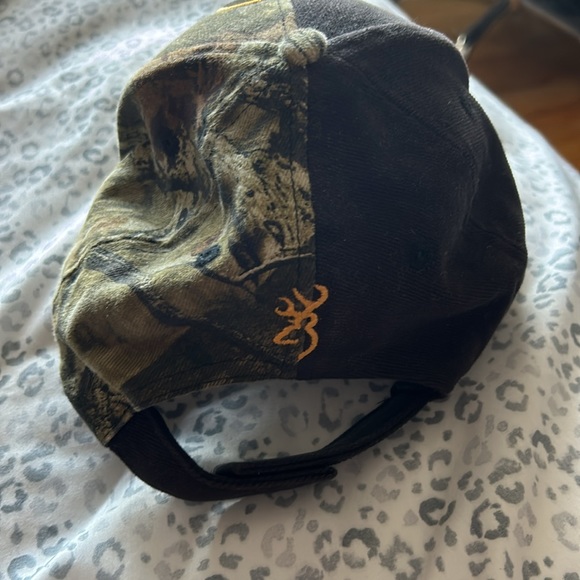 Browning Adjustable Camo Hat - Picture 2 of 5